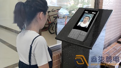 臉就是鑰匙，辦公大樓人臉識別門禁
